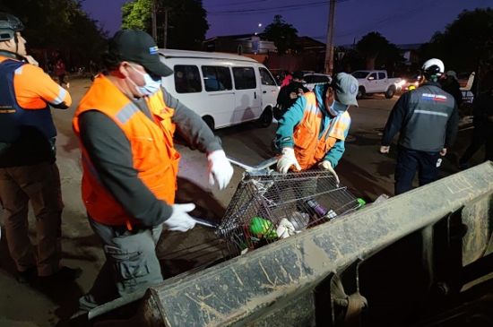 Autoridades realizan intensa fiscalización a cocinerías ilegales y al transporte de trabajadores agrícolas en Melipilla